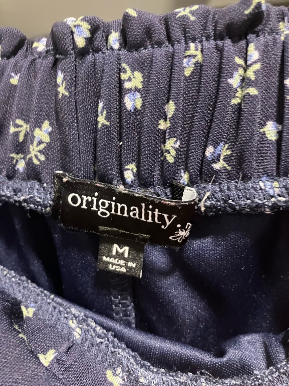Navy Floral Skirt with Elastic Waist - Picture 3 of 7